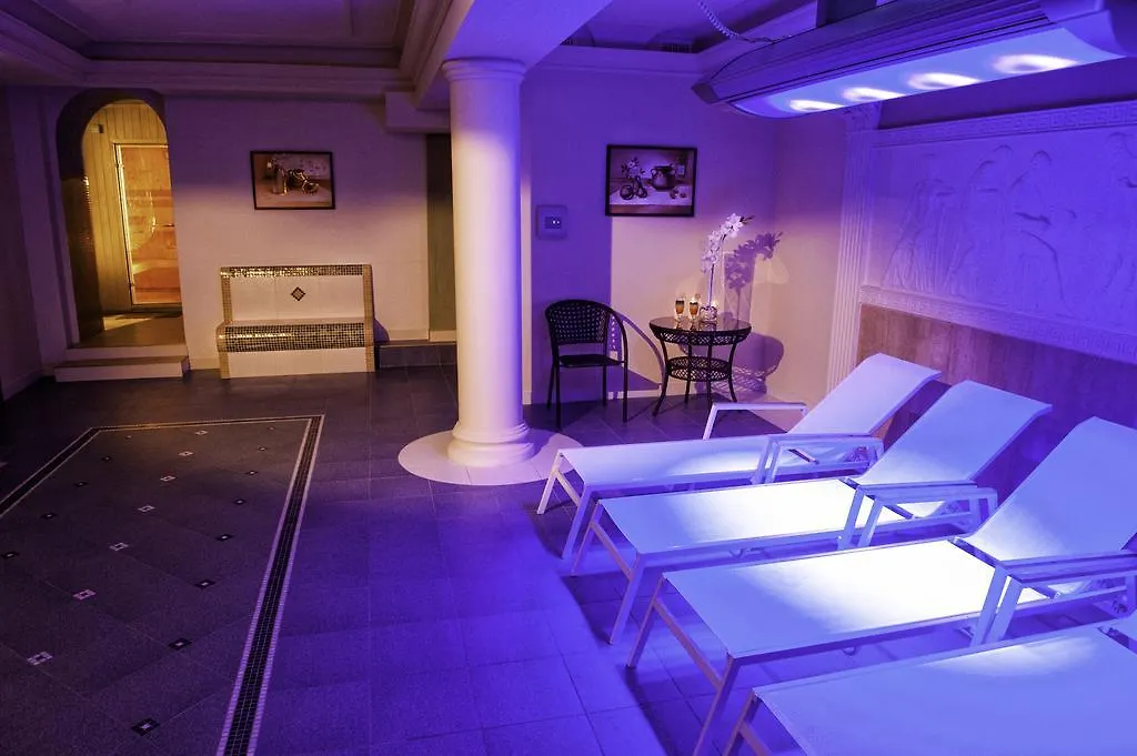 Hotel Arkadia Royal Varšava 3*,