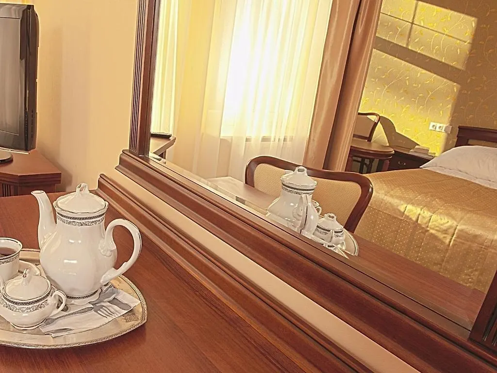 Hotel Arkadia Royal Warschau 3*,  Polen