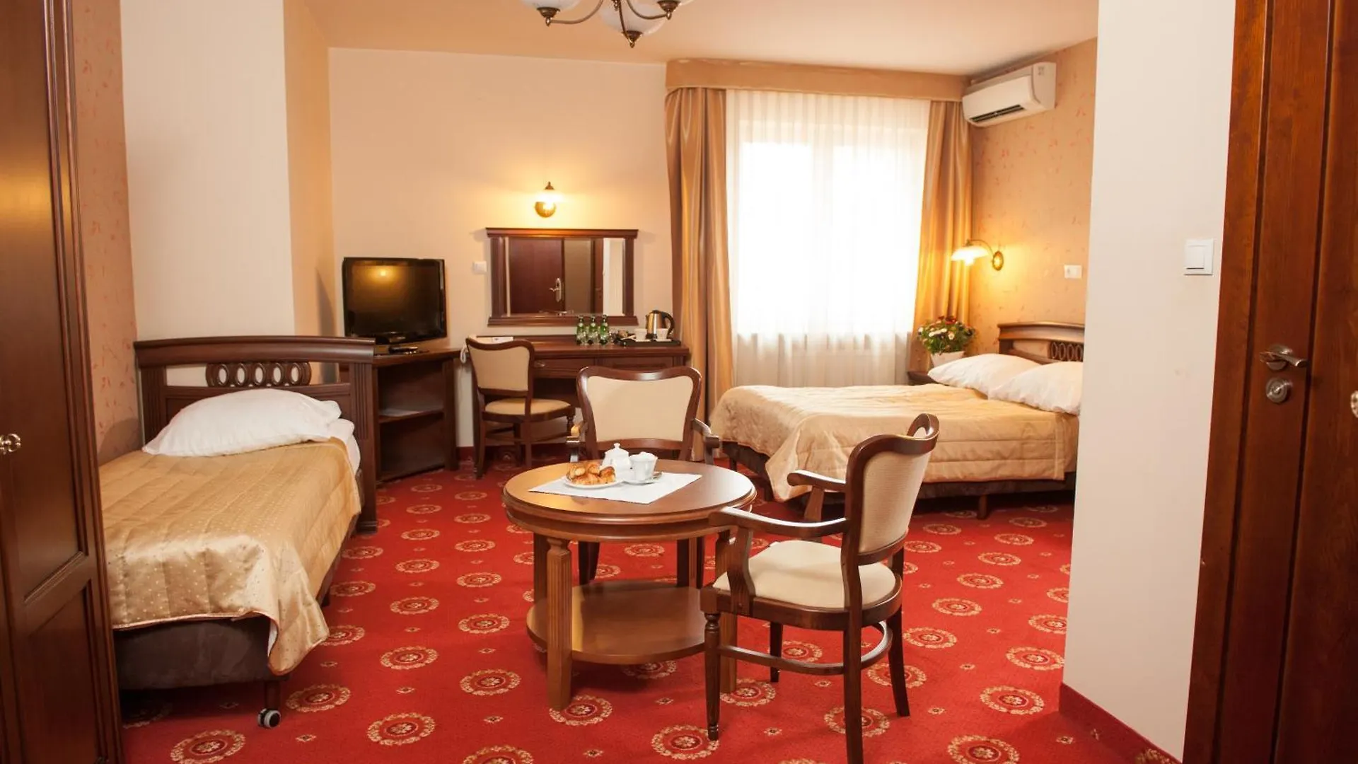 ***  Hotel Arkadia Royal Warschau Polen